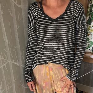 Gap long sleeved striped v neck t-shirt